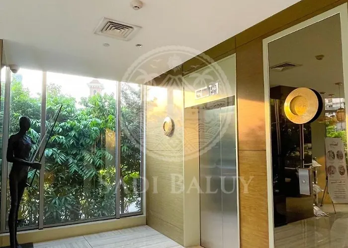Sadi Baluy Cozy Near Rockwell With Free Pool Access *