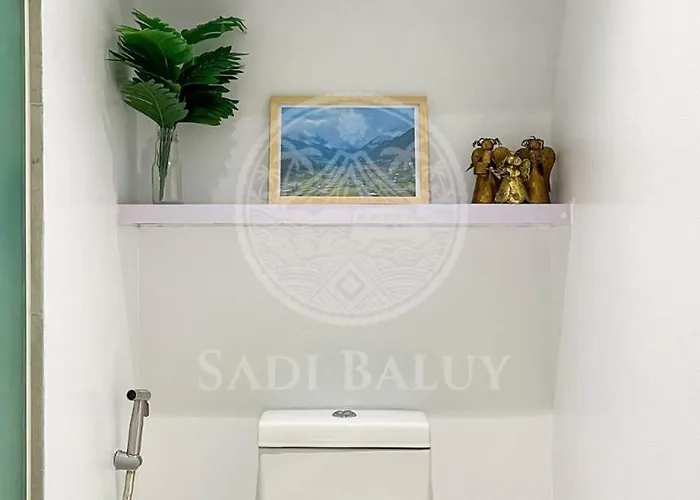 Sadi Baluy Cozy Near Rockwell With Free Pool Access Apartment