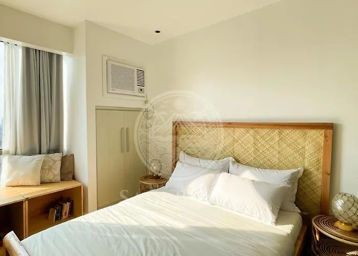 Sadi Baluy Cozy Near Rockwell With Free Pool Access