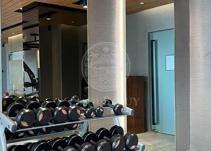 Apartment Sadi Baluy Cozy Near Rockwell With Free Pool Access